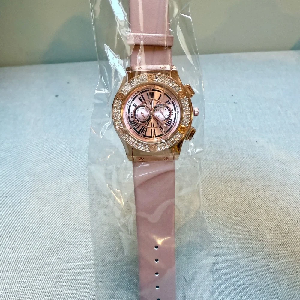 Pink Quartz Sparkly Wrist Watch With Strap Brand New